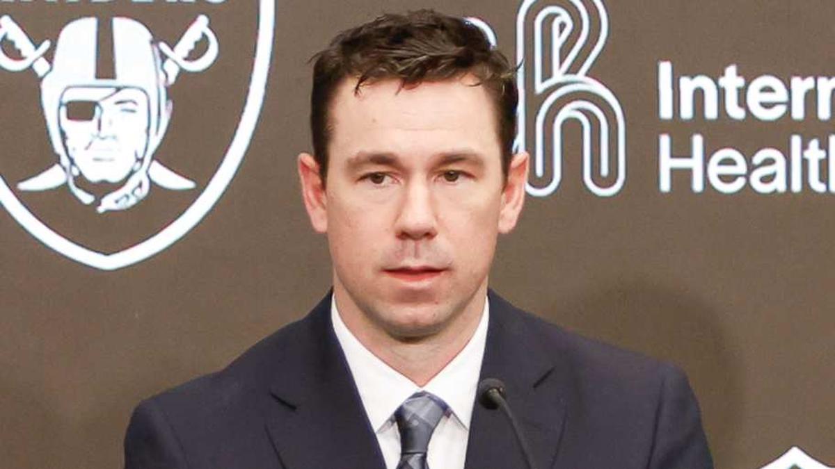  Raiders head coach Klint Kubiak | Darrell Craig Harris, On SI 