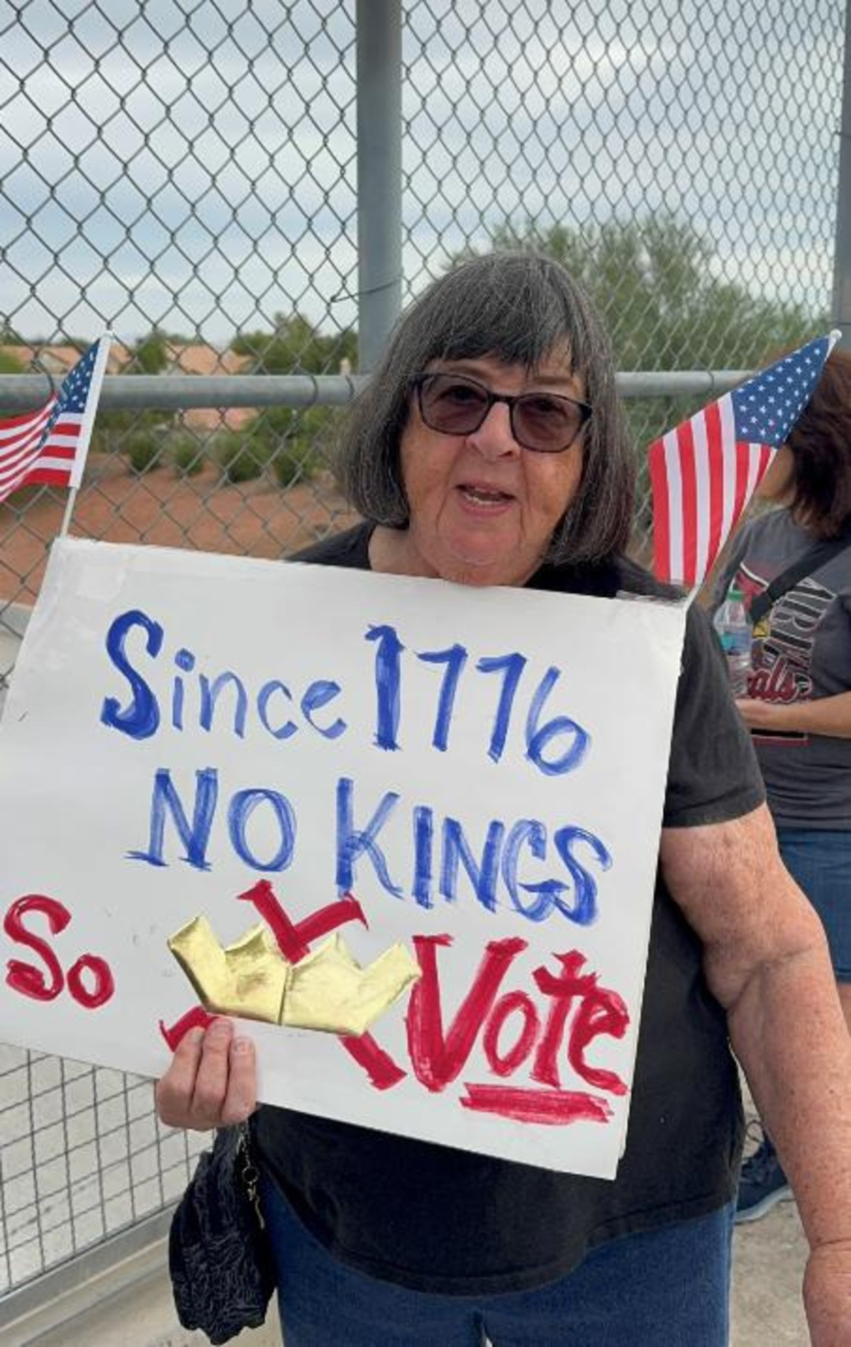 No Kings protesters urge voting, bash Trump. 'The flags are fraying ...