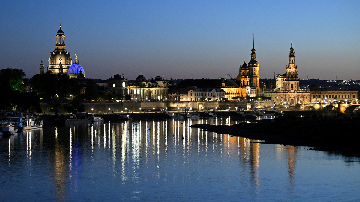 A view shows the old town of Dresden's centre with the church, Frauenkirche, the Art Academy with a glass dome, the Saxon House of Estates, the Housmann' tower, the catholic Court Church, and the opera house Semperoper close to the river Elbe, in Dresden, Germany August 18, 2025. REUTERS/Annegret Hilse