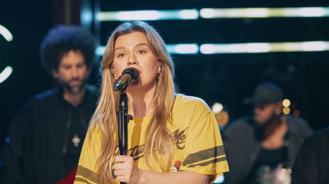1979 No. 1 Rock Hit, Covered by Kelly Clarkson, Is Considered One of the 'Best Eagles Songs' 