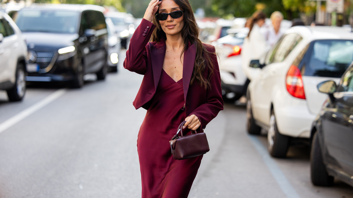 I'm 5'3" - These 17 Fall Wedding Guest Dresses Flatter My Petite Frame 