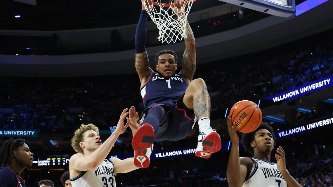 No. 5 UConn early 2nd-half spurt overpowers Villanova 