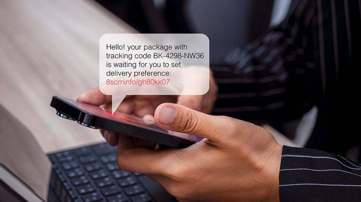 How to spot an Amazon text scam and other common Amazon scams | Miami ...