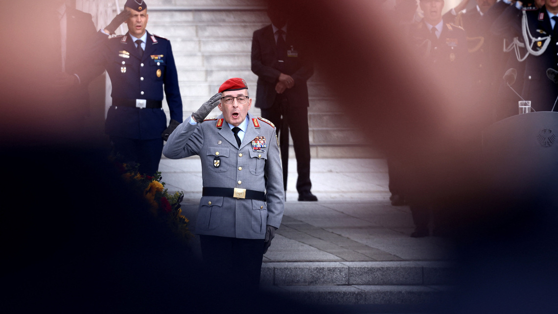 German general Breuer elected to head top NATO military body 