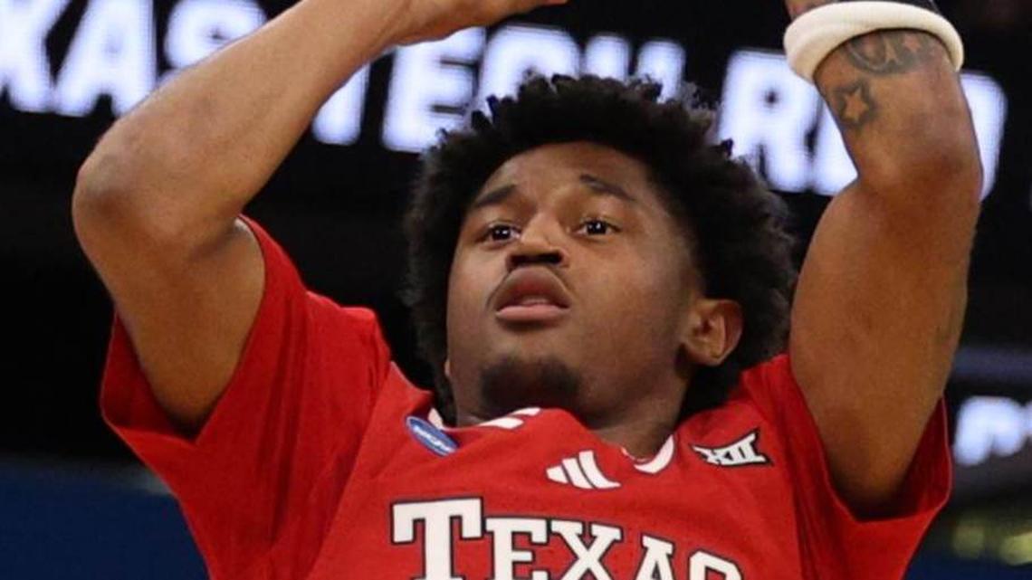  Mar 22, 2026; Tampa, FL, USA; Texas Tech Red Raiders guard Jaylen Petty (11) shoots over Alabama Crimson Tide guard Labaron Philon (0) in the first half during a second round game of the men's 2026 NCAA Tournament at Benchmark International Arena. Mandatory Credit: Nathan Ray Seebeck-Imagn Images | Nathan Ray Seebeck-Imagn Images 
