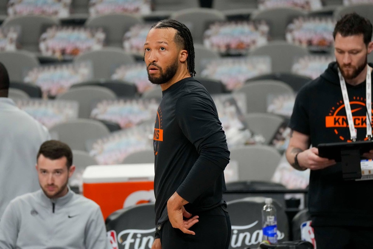  Jun 13, 2026; San Antonio, Texas, USA; New York Knicks guard Jalen Brunson (11) warms up before game five of the 2026 NBA Finals at Frost Bank Center. Mandatory Credit: Scott Wachter-Imagn Images 