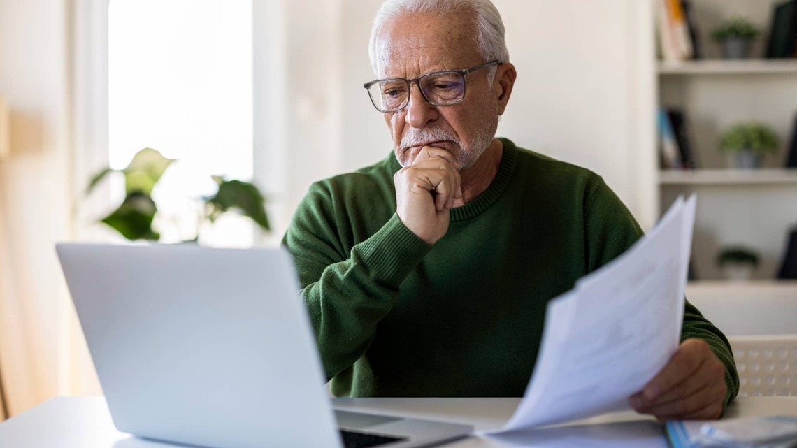 Schwab's 10% IRA default could leave retirees with a big tax bill 