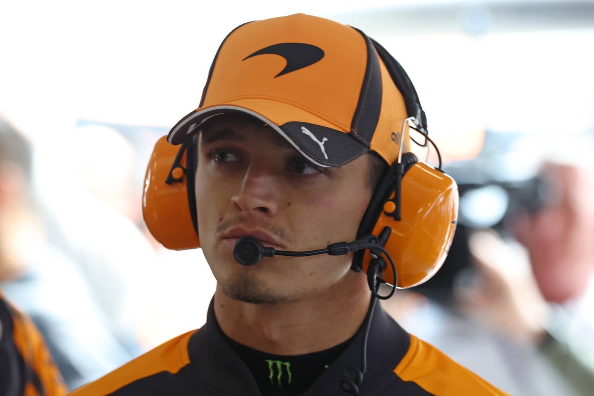  Lando Norris in the McLaren garage at the 2026 F1 Chinese Grand Prix. Steven Tee/LAT Images