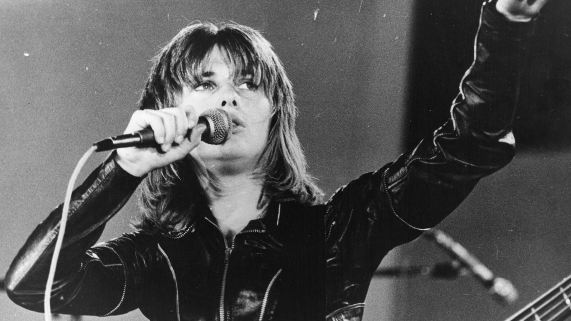 ‘70s Rocker Suzi Quatro Still Has That Twinkle in Her Eye at 76 