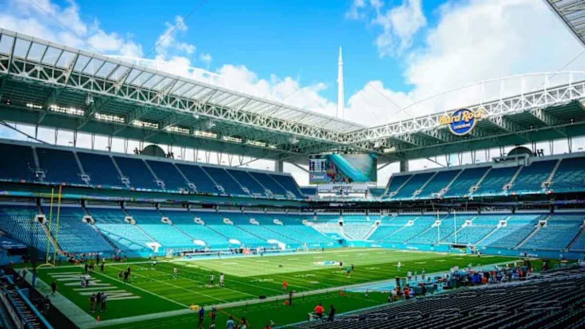  Hard Rock Stadium will likely be bathed in sunshine. | Rich Storry-Imagn Images 