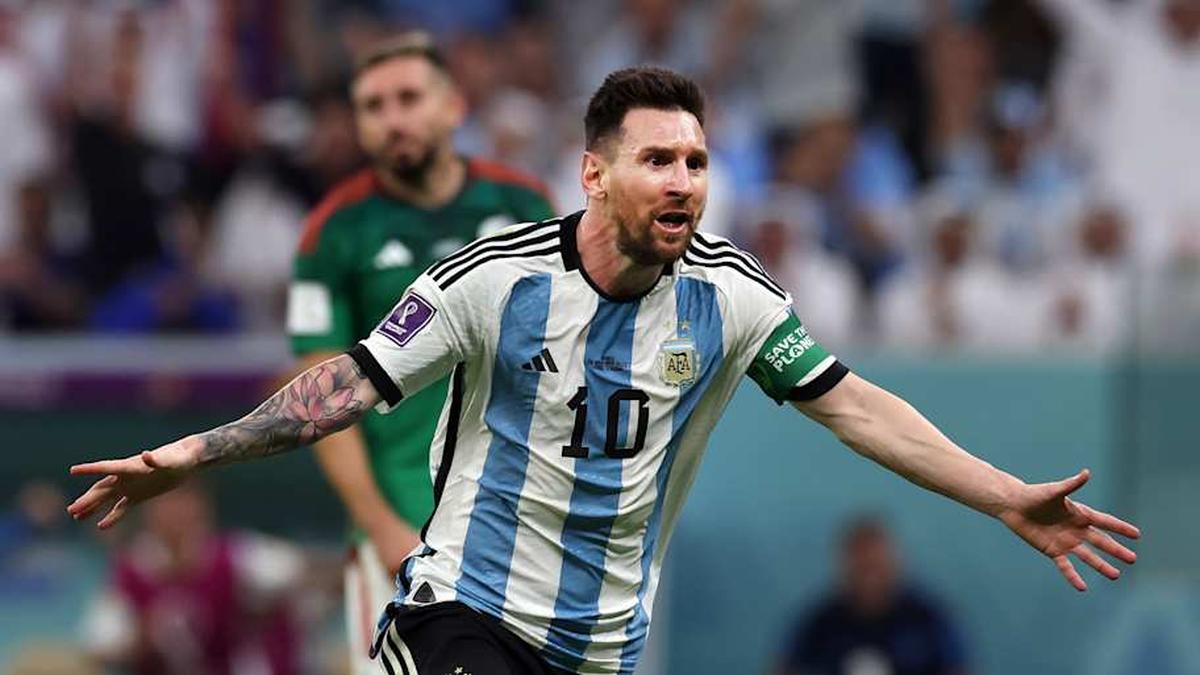  Lionel Messi. | Ian MacNicol/Getty Images 