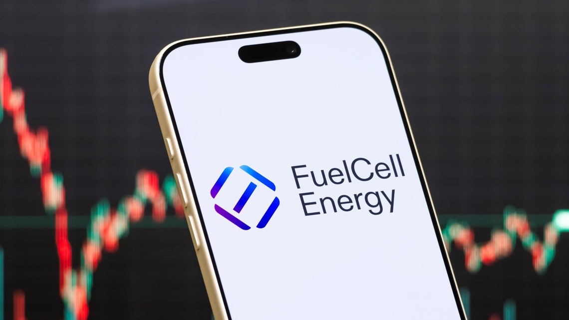 Oppenheimer backs FuelCell's AI power bet, but orders are the test 