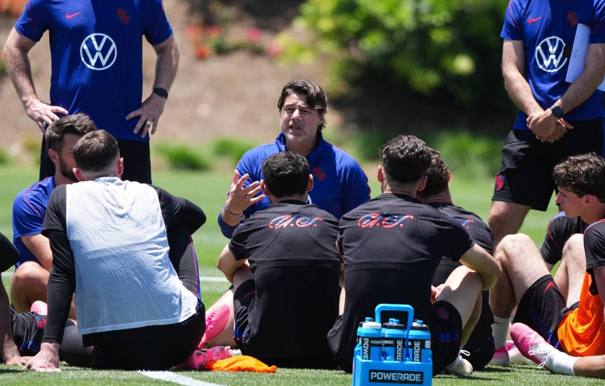  U.S. coach Mauricio Pochettino during training. 