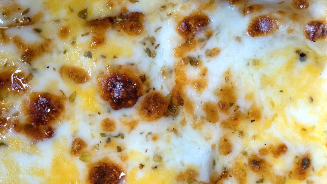 Beloved Pizza Chain Abruptly Closes Every Location After 50 Years 