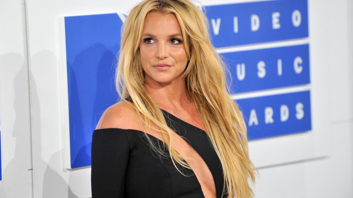 Britney Spears attends the 2016 MTV Video Music Awards at Madison Square Garden on August 28, 2016 in New York City.