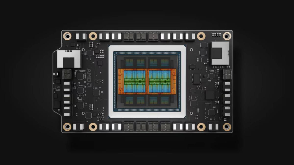  AMD Instinct GPUs are key component of AMD Helios racks. 