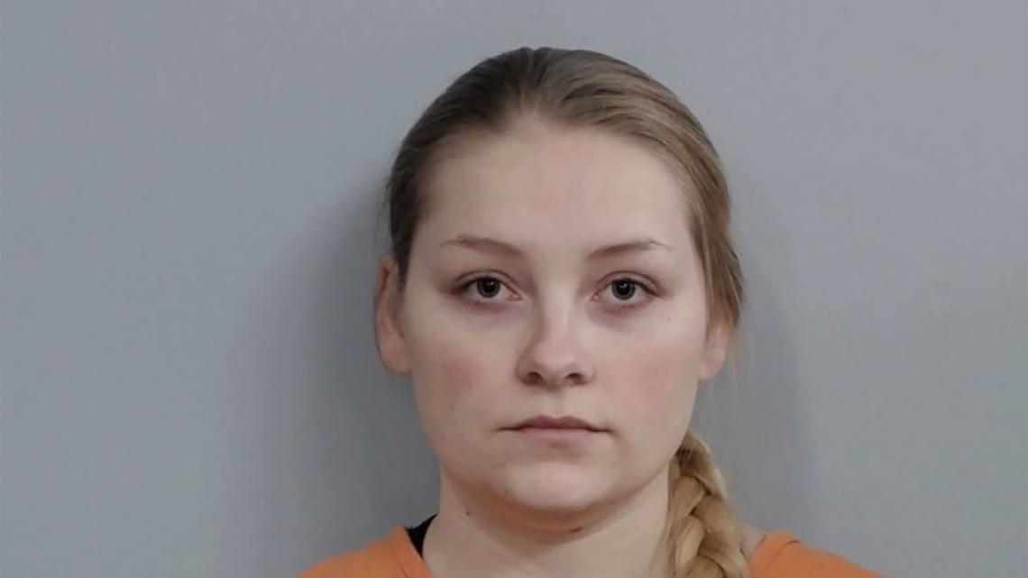 Cheerleader's Snapchat History Reveals Details About Death of Newborn Baby 