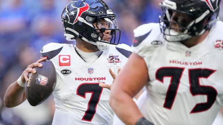 Optimistic Texans strive to ignite offense vs. Cowboys 