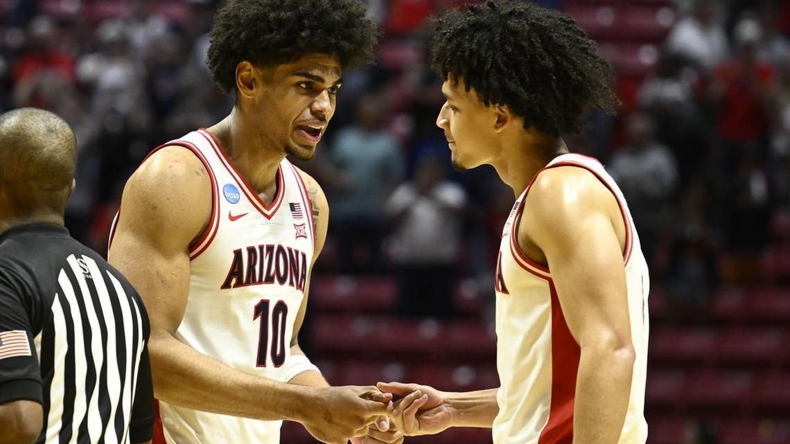 Dynamic freshmen on display as Arizona faces Arkansas in Sweet 16