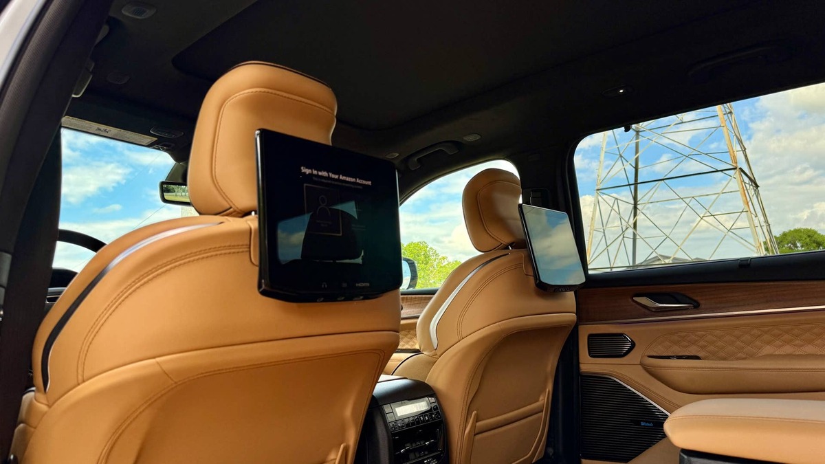  2026 Jeep Grand Cherokee Jared Rosenholtz/Autoblog