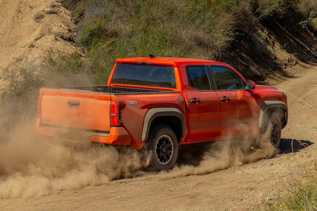  2026 Toyota Tacoma TRD Off-Road Toyota