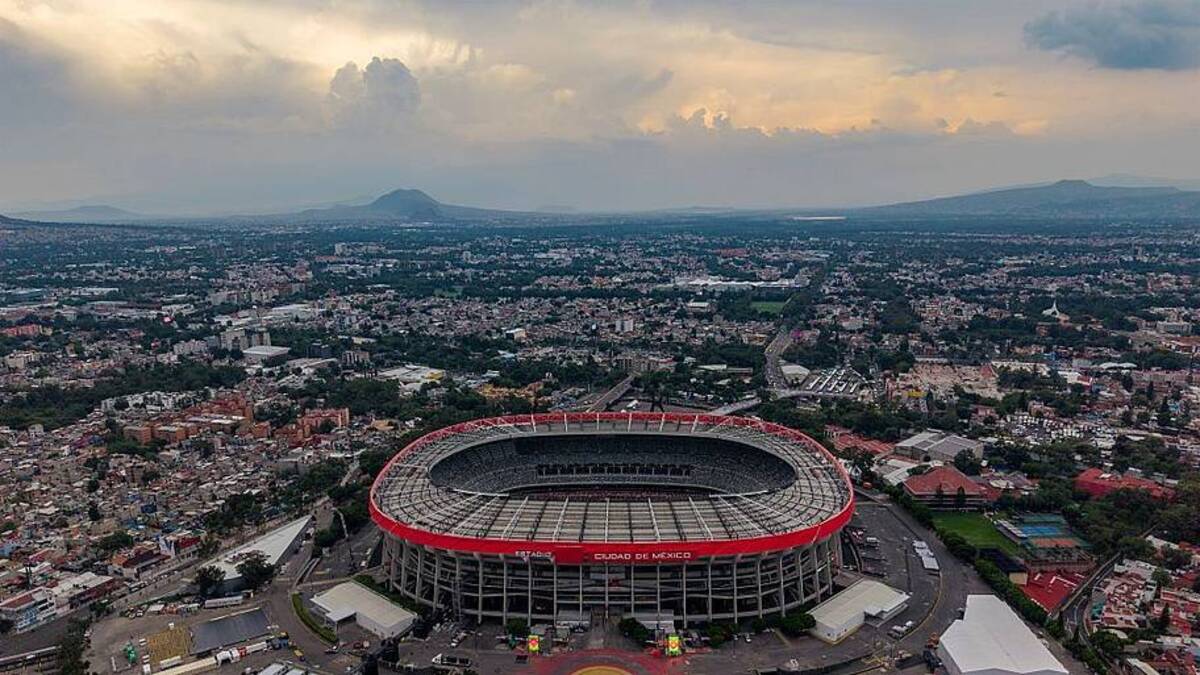  The Azteca is a haunted house for El Tri's rivals because of many factors. | Li Muzi/Xinhua/Getty Images 