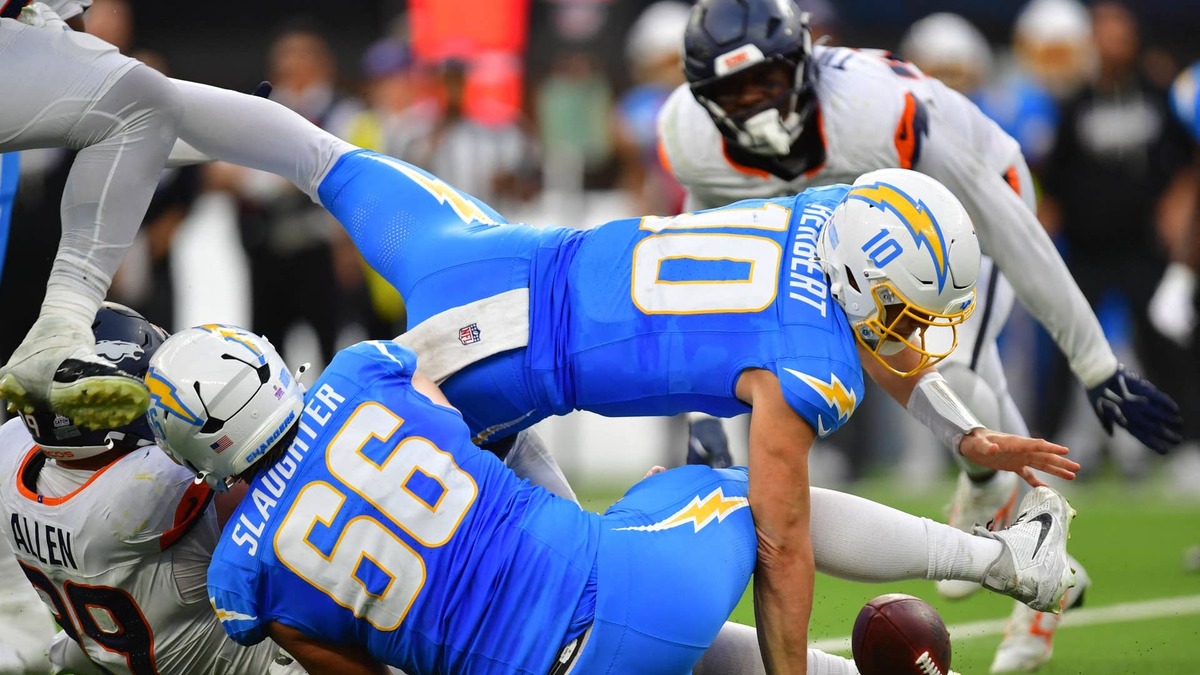 4 Reasons the Denver Broncos Will Beat the Arizona Cardinals, and 2 Reasons They Won't