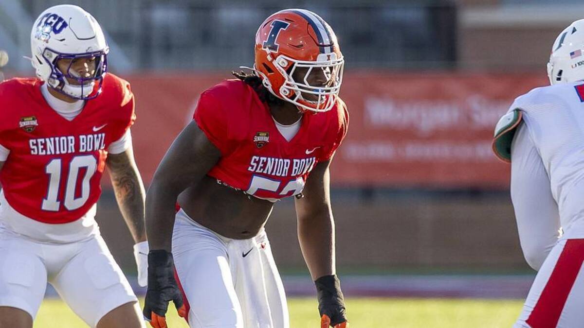 Jan 29, 2026; Mobile, AL, USA; American defensive lineman Gabe Jacas (52) of Illinois lines up during American Senior Bowl practice at Hancock Whitney Stadium. Mandatory Credit: Vasha Hunt-Imagn Images | Vasha Hunt-Imagn Images 