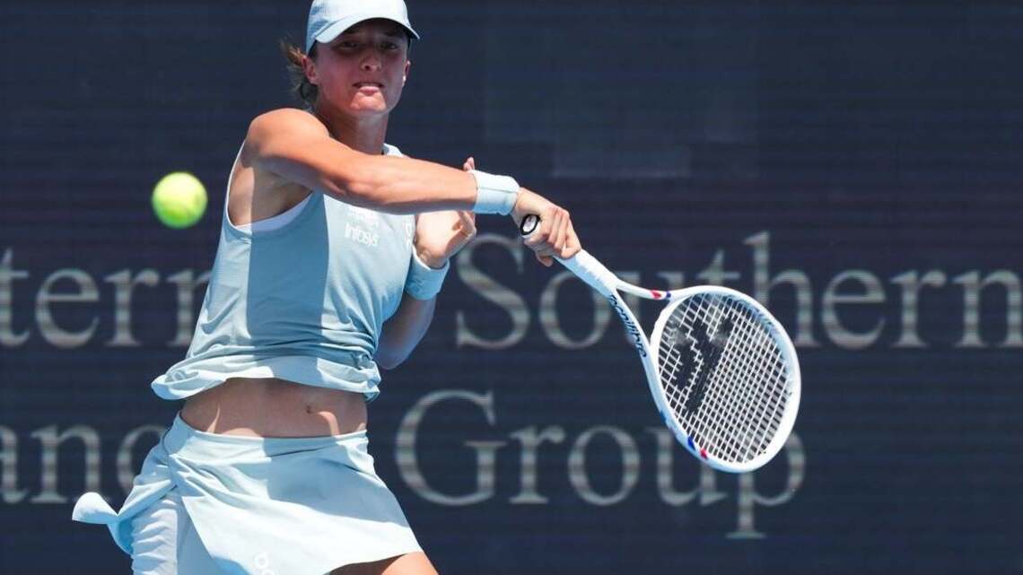 Cincinnati Open: Iga Swiatek dominates Emiliana Arango 