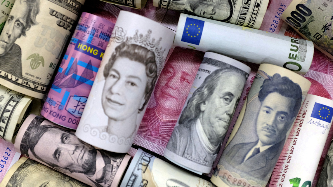 Global money funds draw biggest inflow in nearly a month as investors turn cautious 