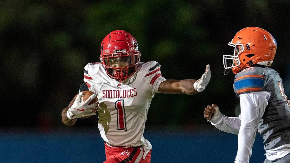  Santaluces running back Kelsey Gerald runs the ball against the Gators in Palm Beach Gardens, Florida, on August 29, 2025. | GREG LOVETT/PALM BEACH POST / USA TODAY NETWORK via Imagn Images 