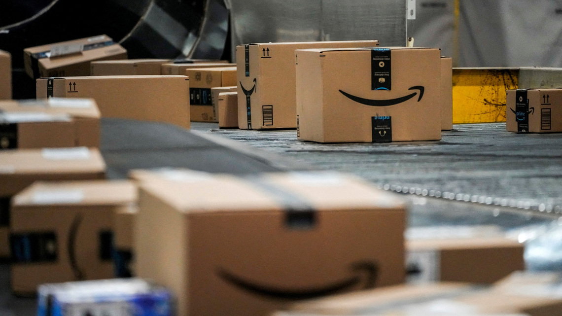 Amazon sinks as AI spending eclipses fastest cloud growth in five years 