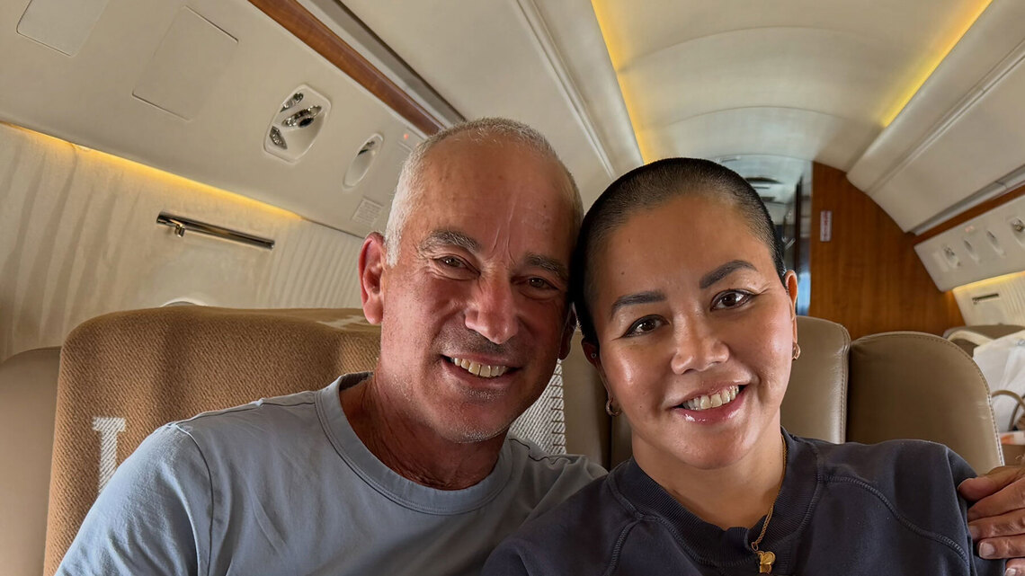 Golfer Corey Pavin Reveals Difficult Update About His Wife Lisa's Cancer 
