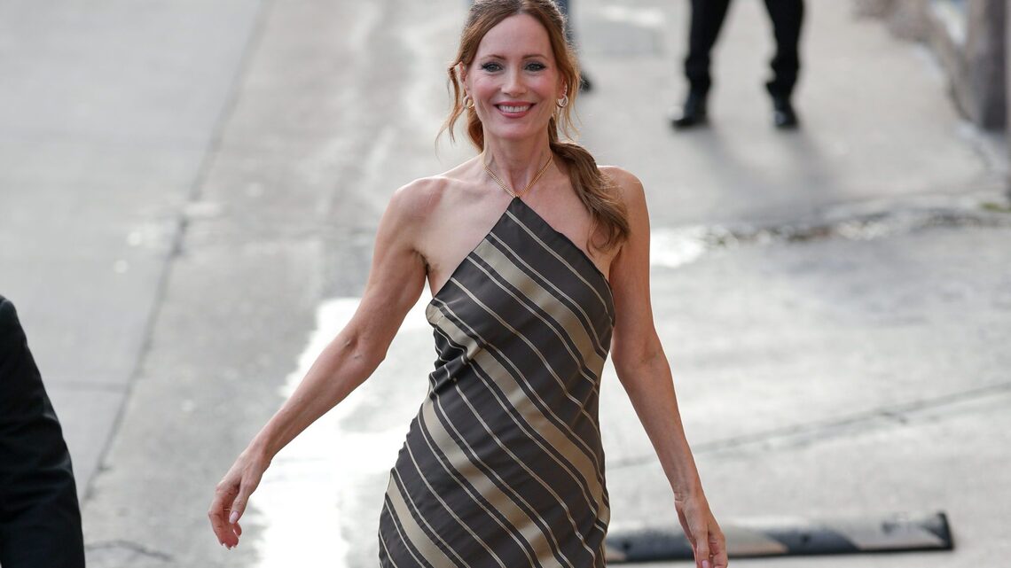 Leslie Mann's Flattering Striped Dress Is Perfect for Women Over 40 