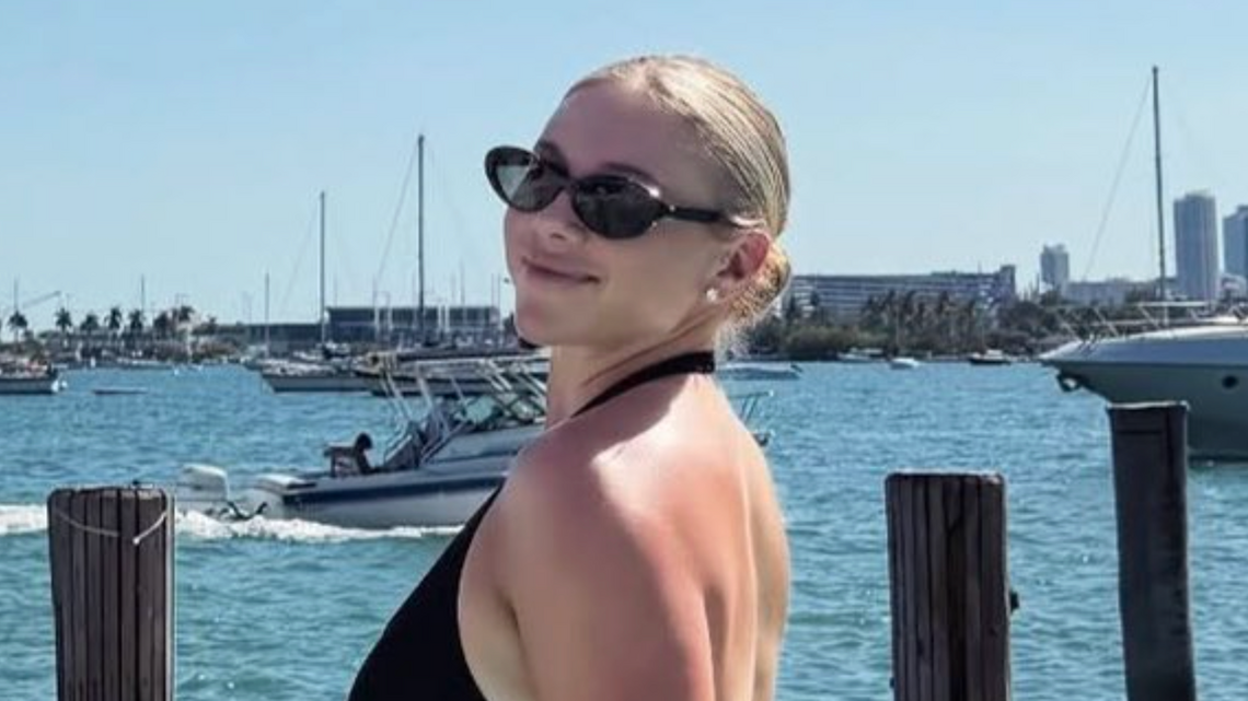 Tennis Star Amanda Anisimova Shares Swimsuit Selfie After Wimbledon Exit 