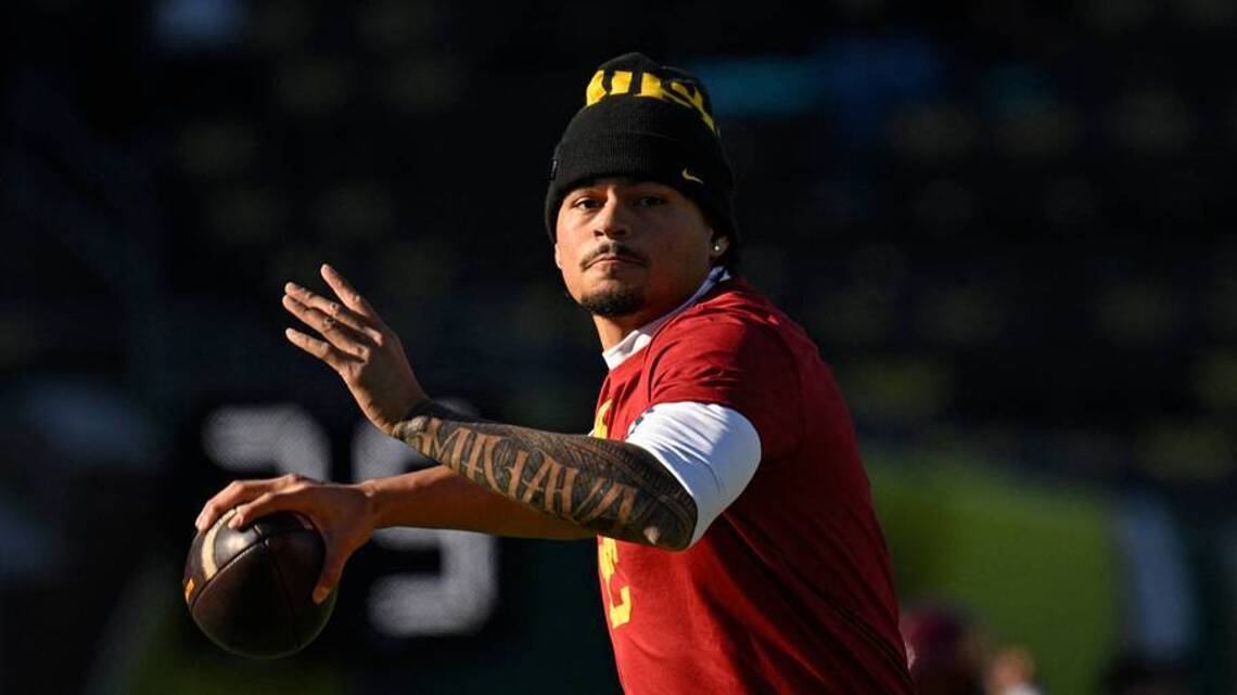 Early Betting Odds Released for USC Trojans' Big Ten Showdown vs. Oregon Ducks