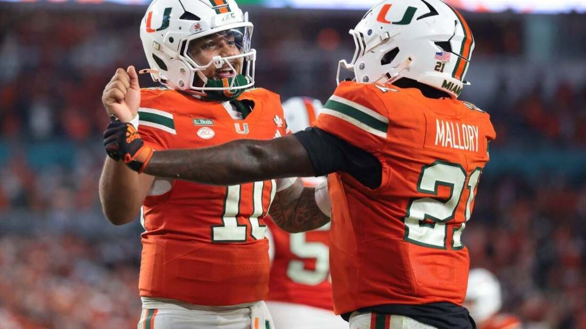 Miami avoids rash of upsets, rises to No. 1 in AP Poll | Macon Telegraph