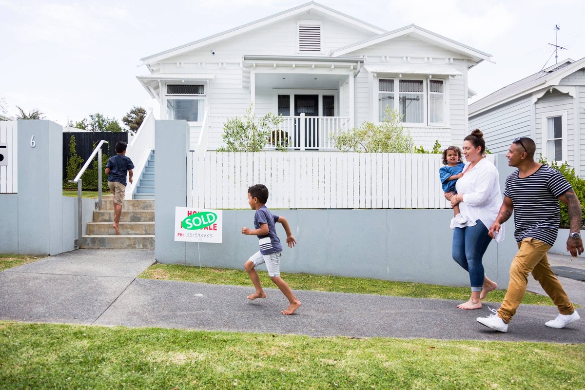  Mortgage rates have decreased and are back below 6.5%. 
