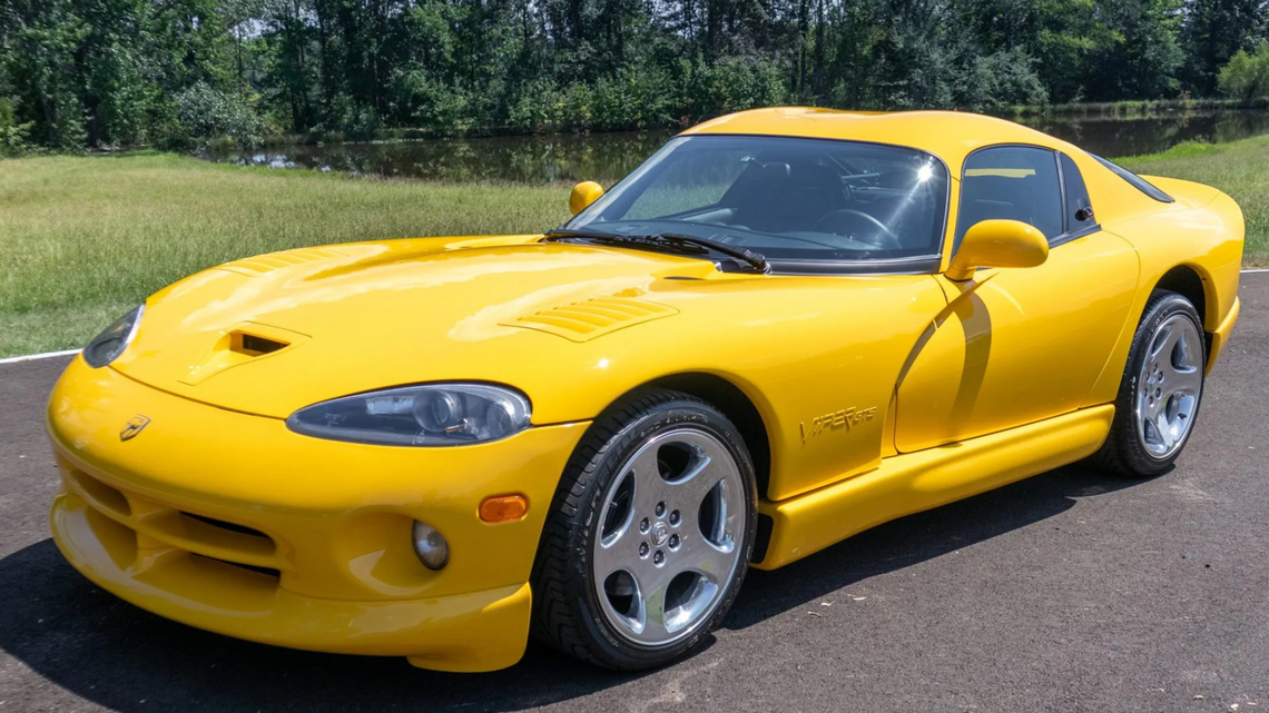 2001 Dodge Viper GTS for Sale With Just 733 Miles Shown 