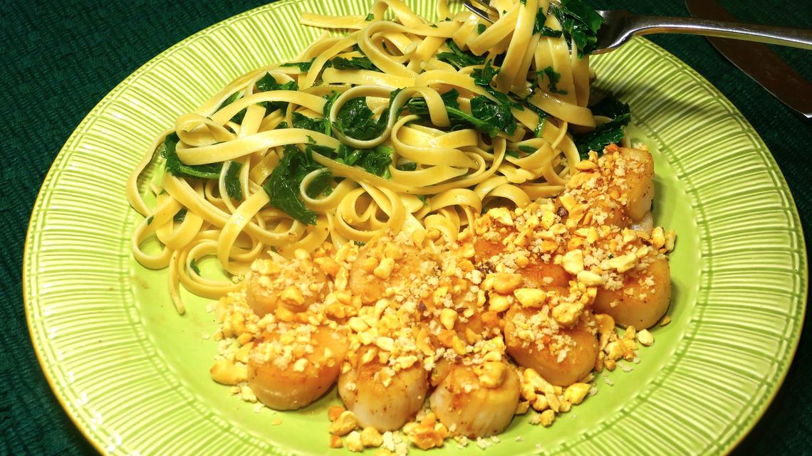 Quick Fix: Peanut Crusted Sea Scallops with Fettuccine