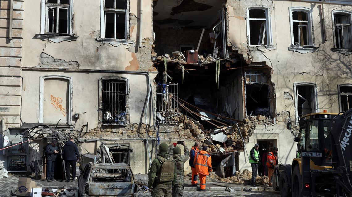 Several killed and injured in Russian and Ukrainian drone attacks