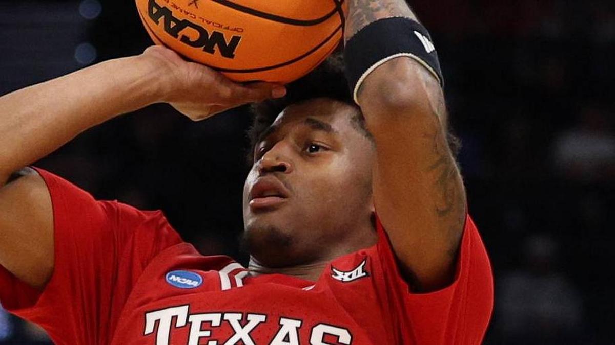  Mar 22, 2026; Tampa, FL, USA; Texas Tech Red Raiders guard Jaylen Petty (11) shoots the ball against the Alabama Crimson Tide in the first half during a second round game of the men's 2026 NCAA Tournament at Benchmark International Arena. Mandatory Credit: Nathan Ray Seebeck-Imagn Images | Nathan Ray Seebeck-Imagn Images 