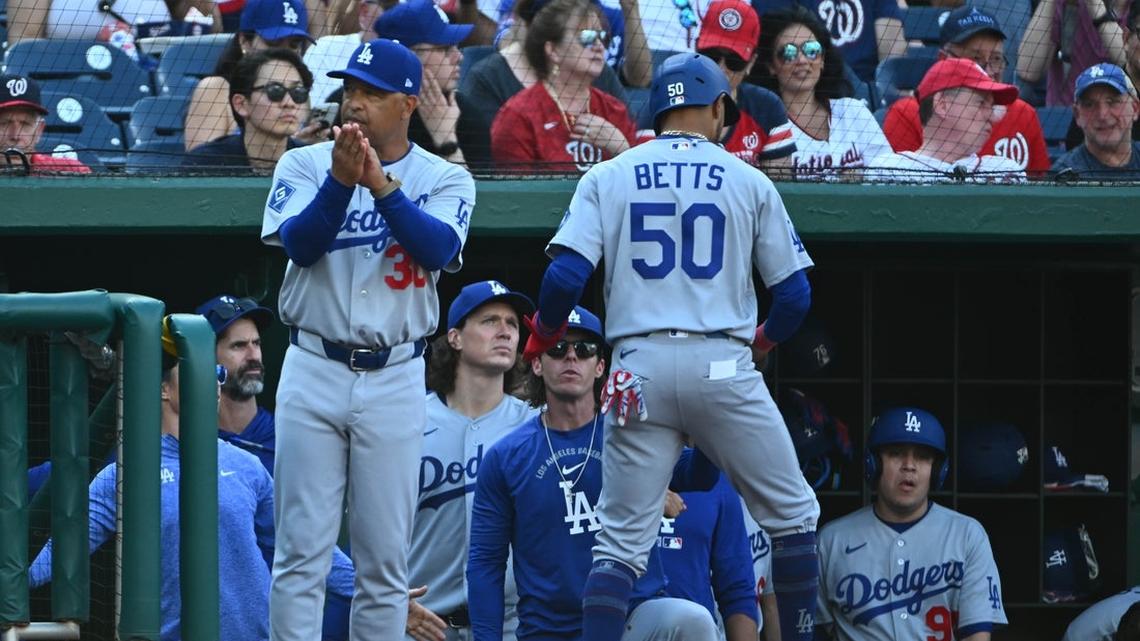 Dodgers SS Mookie Betts (back) slated to undergo MRI exam