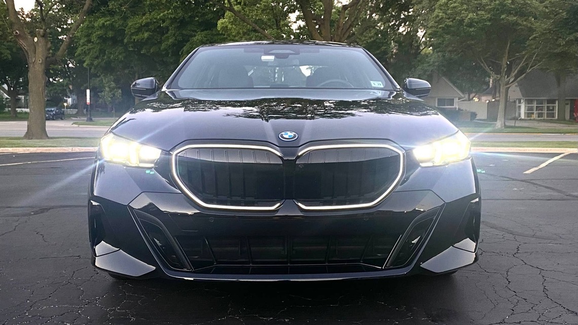 The BMW 550e xDrive's Hidden Strength: Why This Plug-In Hybrid Might Be the Brand's Best All-Rounder 