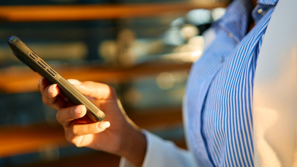 She Quit Her Smartphone and Says It Helped Improve Mental Health