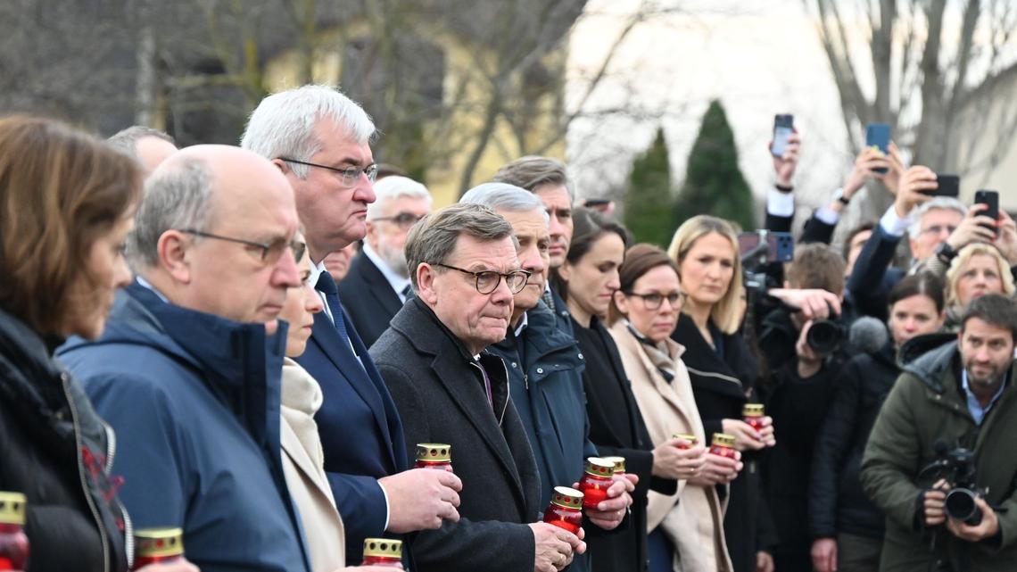 EU foreign ministers commemorate Russian massacre in Bucha 