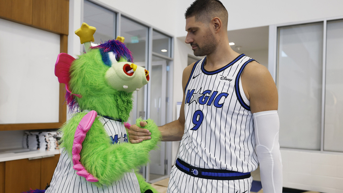 Mike Bianchi: Shaq left, Dwight left, but Vooch came home! That matters to Magic fans. 