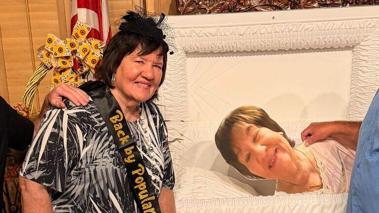 Putting the ‘fun’ in funeral: Macon woman hosts her own ‘FOMO’ service