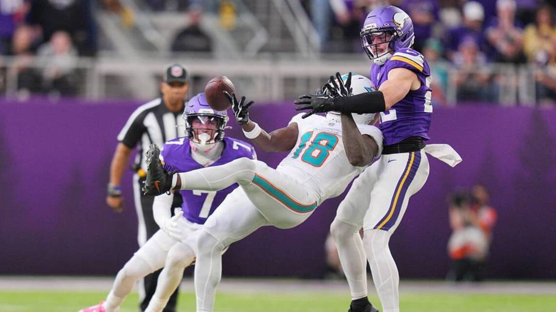 Four Winners And Four Losers From Week 4 Dolphins Loss