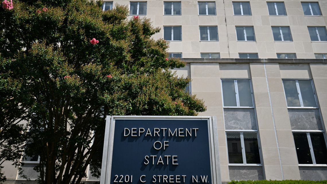 US to vet social media of foreign journalists applying for visas, report says 